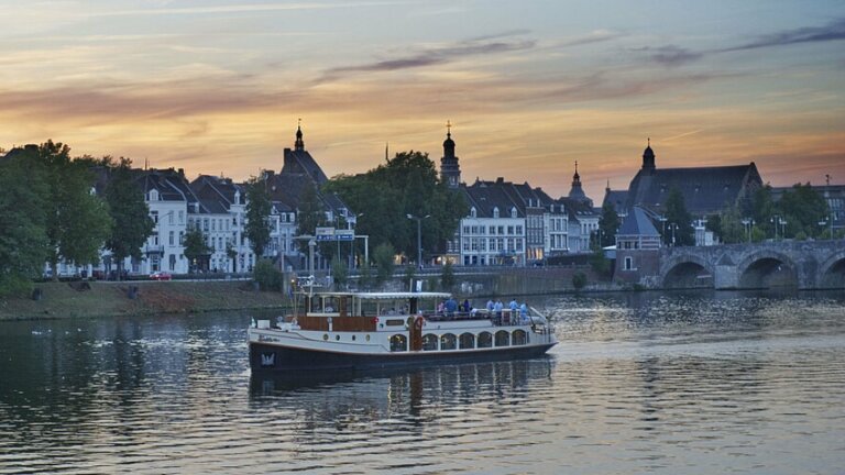 50% on a cruise on the Maas