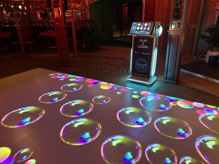 Interactive play floor