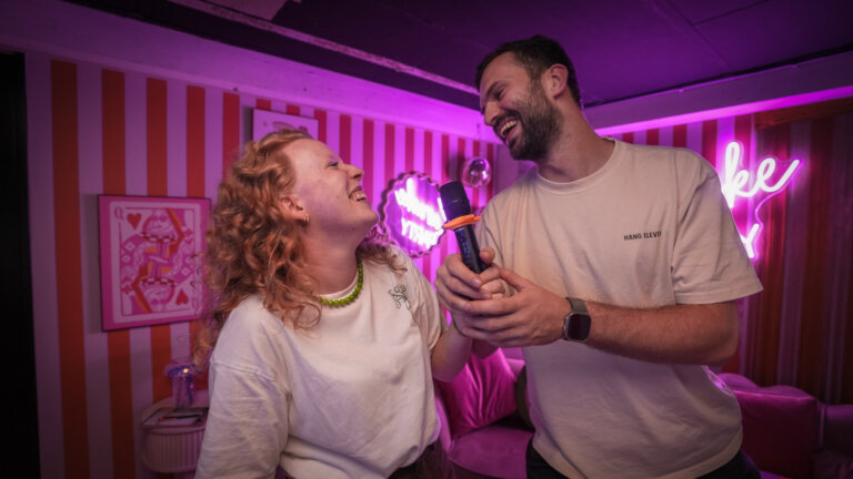 Grand prize: 1 person free bar games!